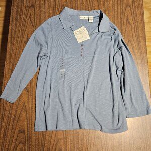 womens top w/ collar